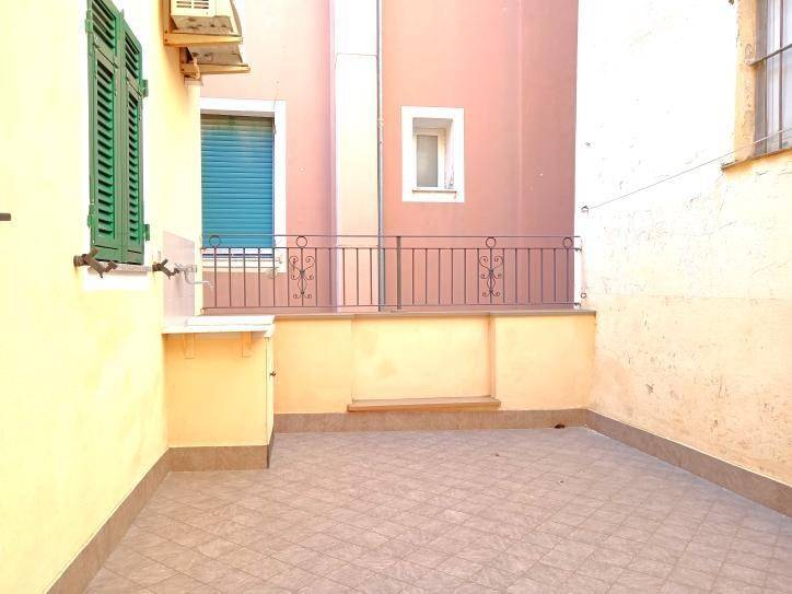 appartamento in affitto a Spotorno