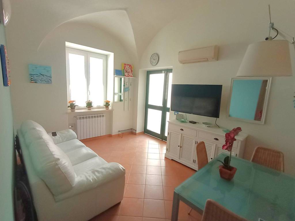 appartamento in affitto a Spotorno