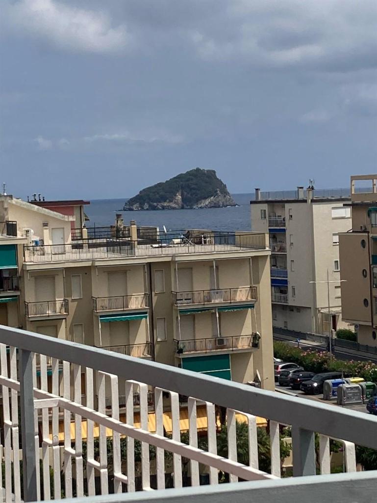 appartamento in affitto a Spotorno