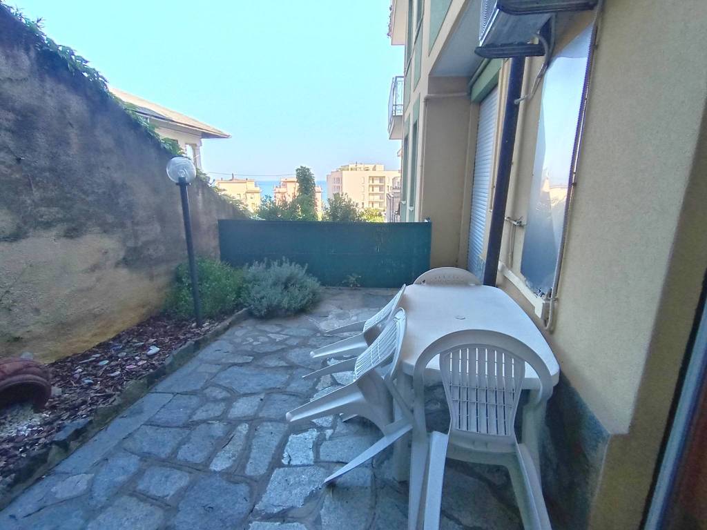 appartamento in affitto a Spotorno