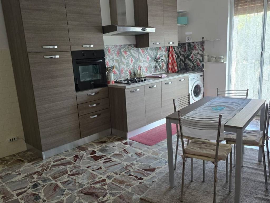 appartamento in affitto a Spotorno