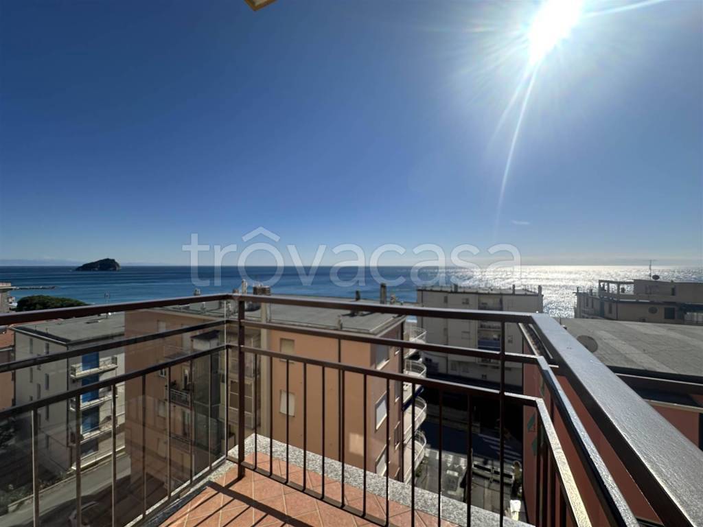 appartamento in affitto a Spotorno