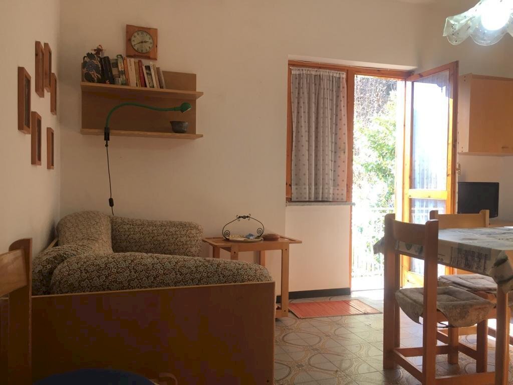 appartamento in affitto ad Urbe