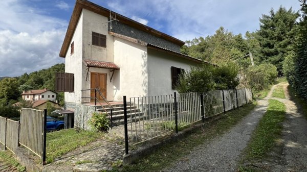 casa indipendente in affitto ad Urbe