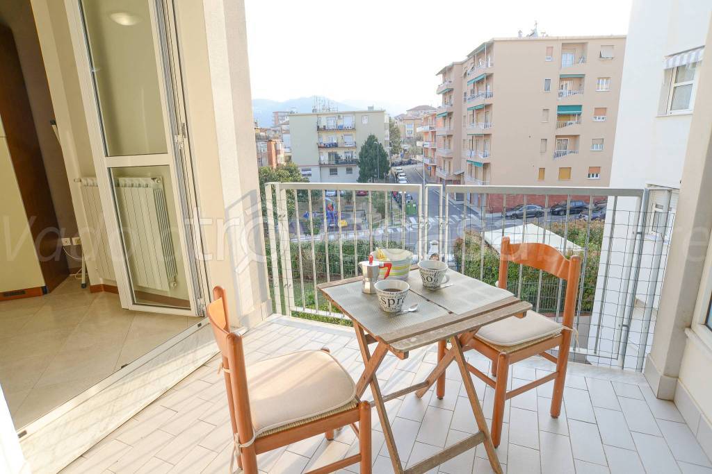 appartamento in affitto a Vado Ligure