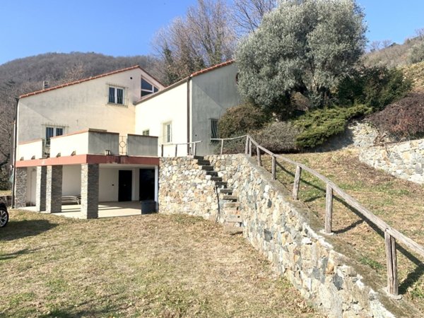 casa indipendente in affitto a Vado Ligure