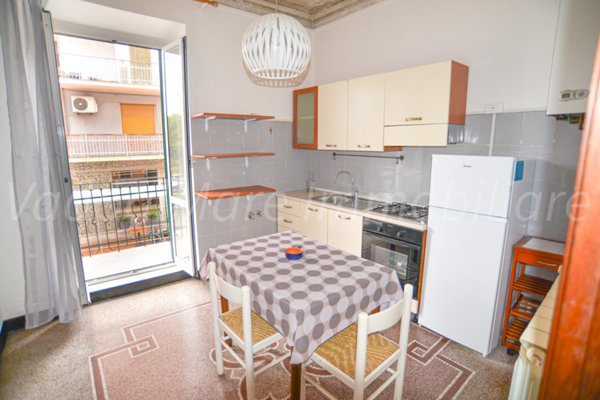 appartamento in affitto a Vado Ligure in zona Porto