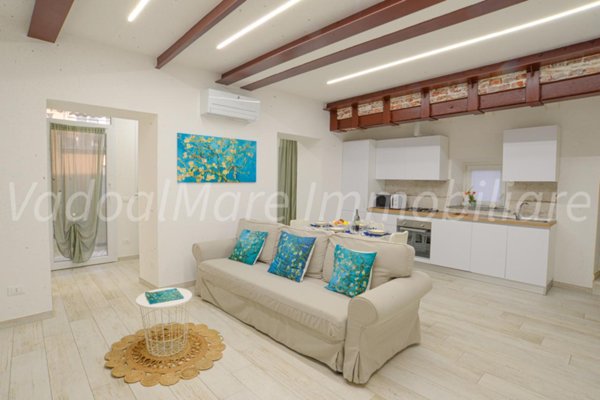 appartamento in affitto a Vado Ligure in zona Porto