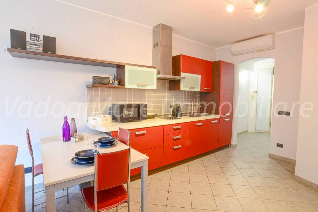appartamento in affitto a Vado Ligure in zona Porto