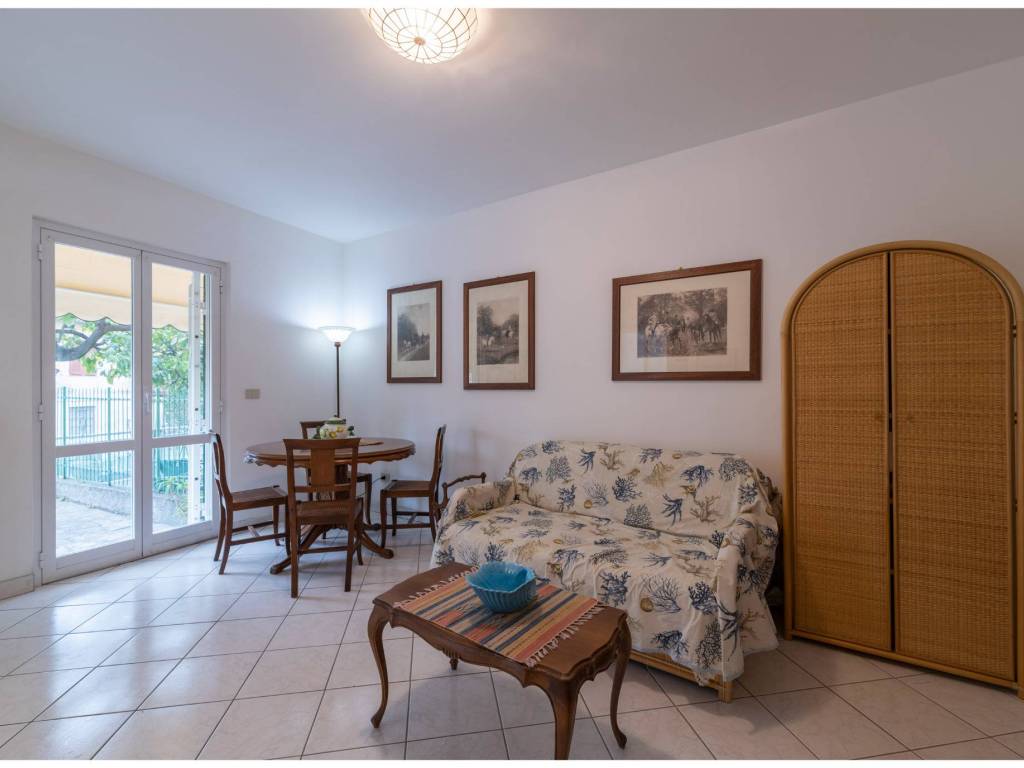 appartamento in affitto a Varazze in zona Pero