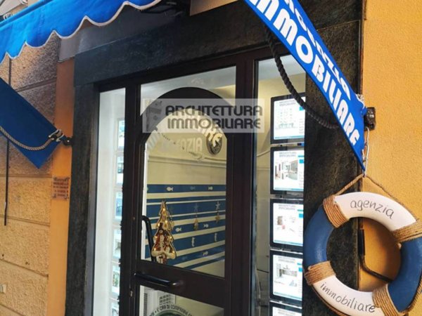 negozio in affitto a Varazze