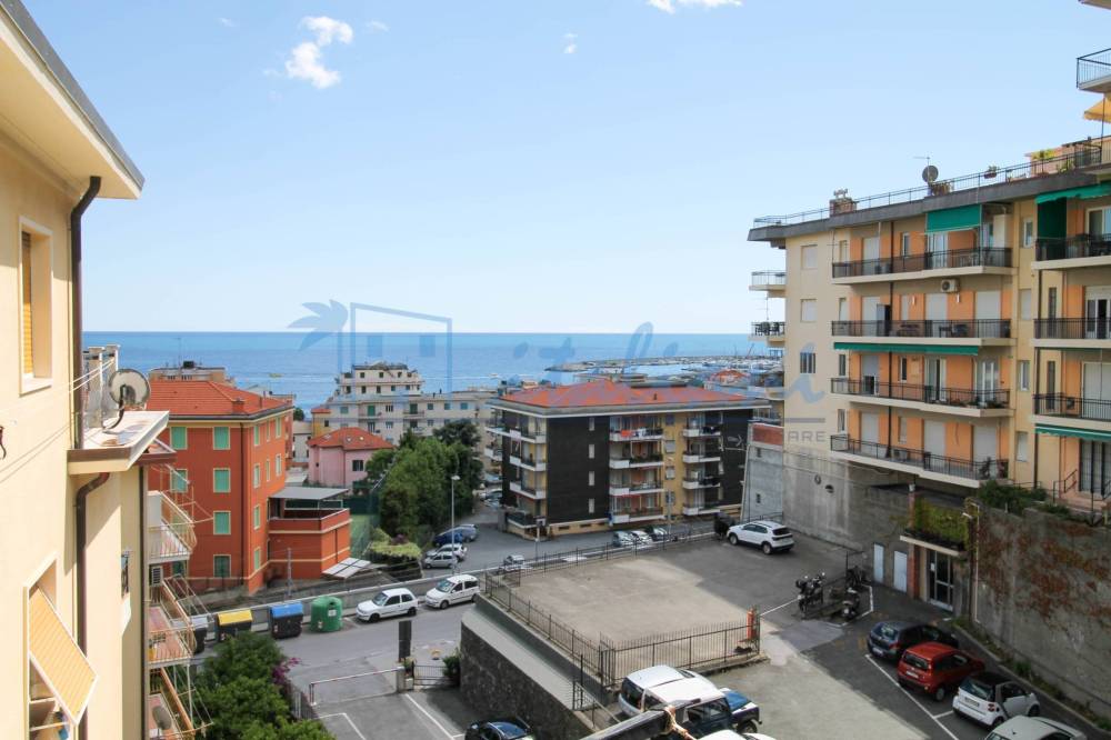 appartamento in affitto a Varazze