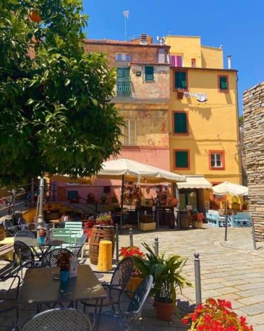 negozio in affitto a Varazze