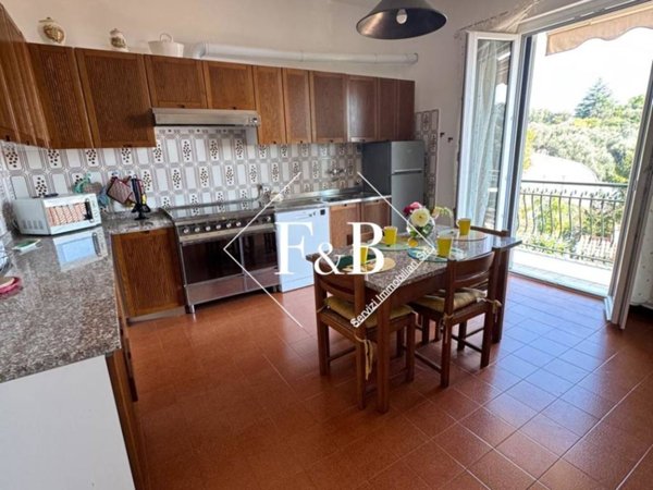 appartamento in affitto a Varazze in zona Castagnabuona