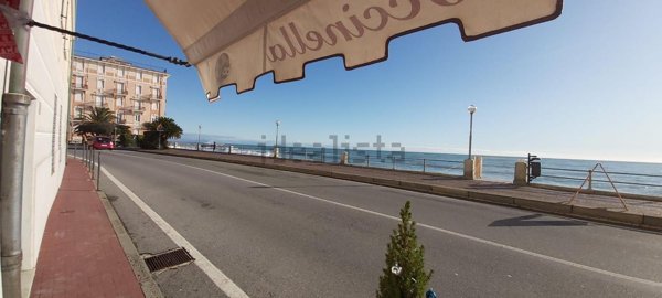 negozio in affitto a Varazze