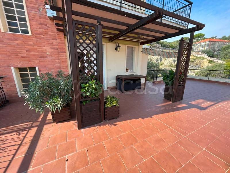 appartamento in affitto a Varazze