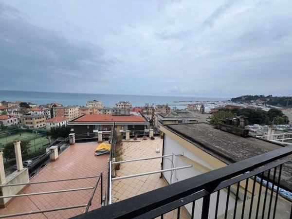 appartamento in affitto a Varazze