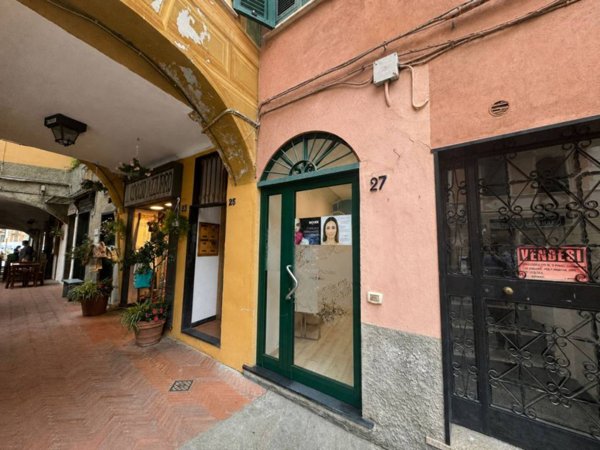 negozio in affitto a Varazze