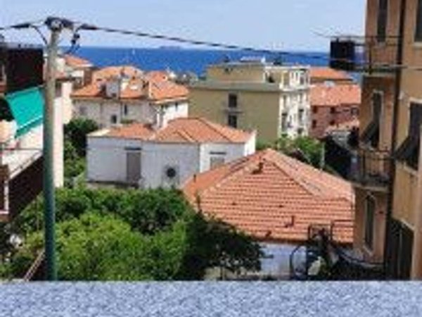 appartamento in affitto a Varazze in zona Cantalupo