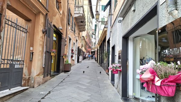 negozio in affitto ad Arenzano