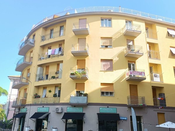 appartamento in affitto ad Arenzano in zona Terralba