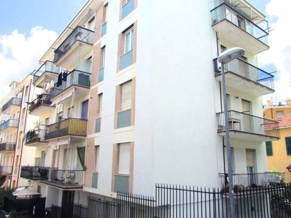 appartamento in affitto ad Arenzano in zona Terralba