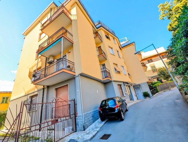 appartamento in affitto ad Arenzano