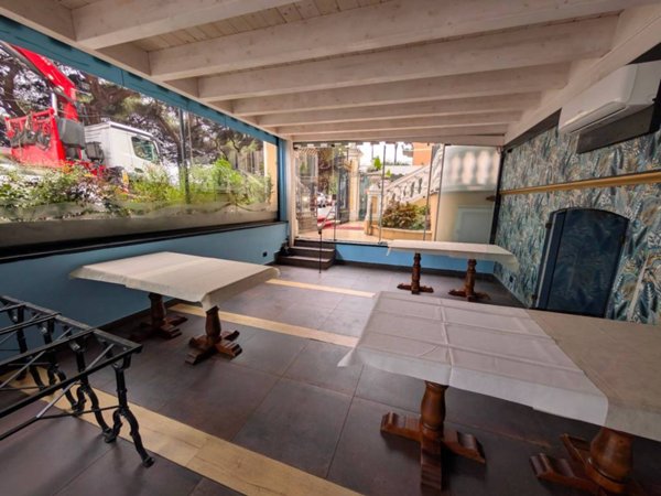 negozio in affitto ad Arenzano