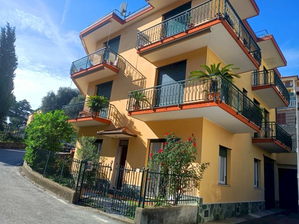 appartamento in affitto ad Arenzano