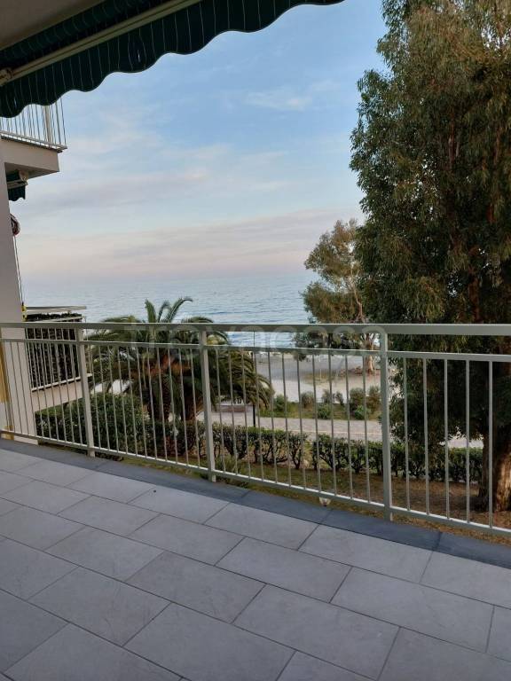 appartamento in affitto ad Arenzano