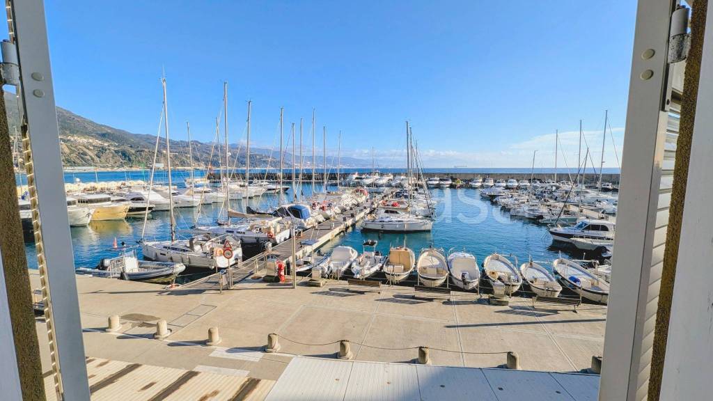 appartamento in affitto ad Arenzano