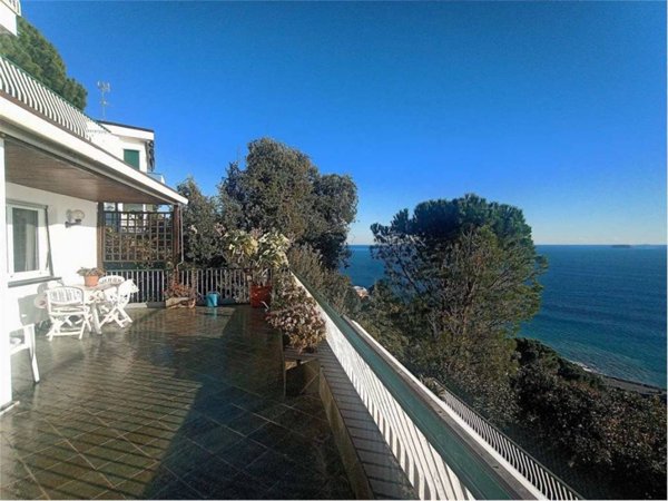 appartamento in affitto ad Arenzano