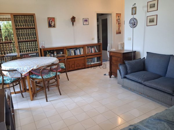 appartamento in affitto ad Arenzano in zona Terrarossa