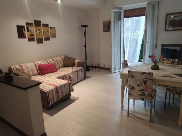 appartamento in affitto ad Arenzano in zona Terralba