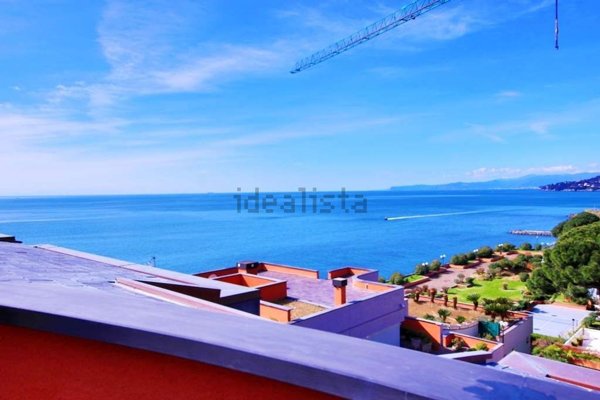 appartamento in affitto ad Arenzano in zona Terrarossa