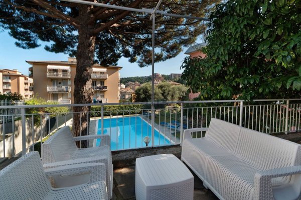 appartamento in affitto ad Arenzano in zona Terralba