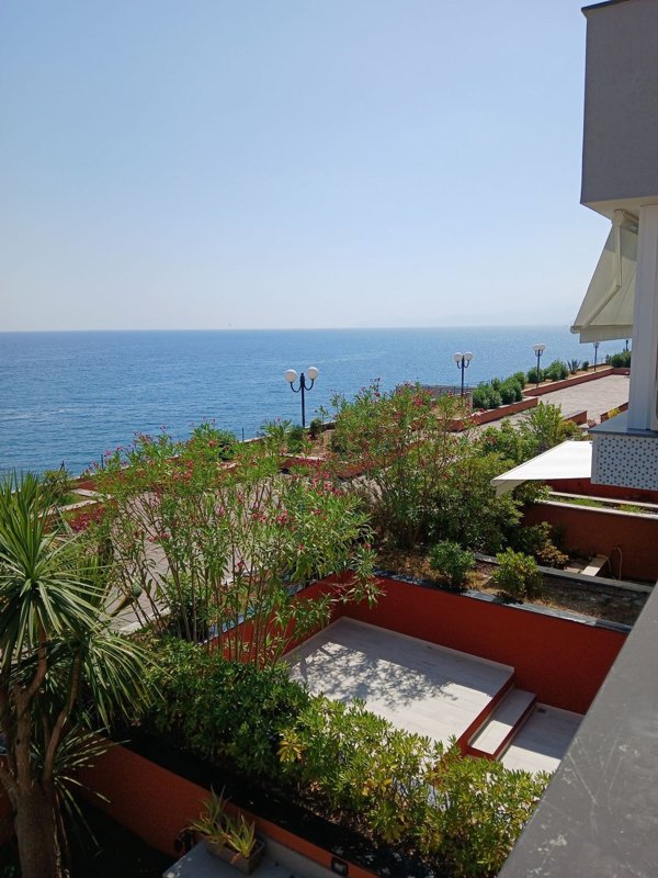 appartamento in affitto ad Arenzano in zona Terrarossa
