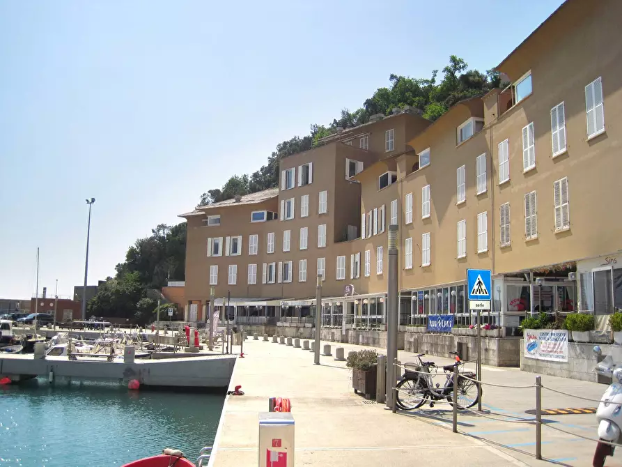 appartamento in affitto ad Arenzano in zona Terrarossa