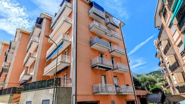 appartamento in affitto ad Arenzano in zona Terralba