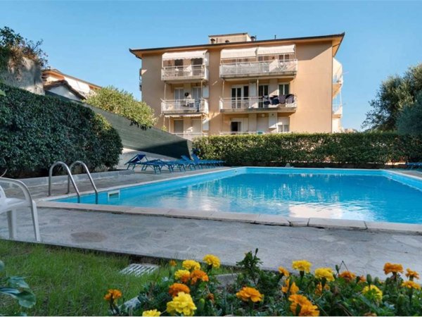 appartamento in affitto ad Arenzano in zona Terralba