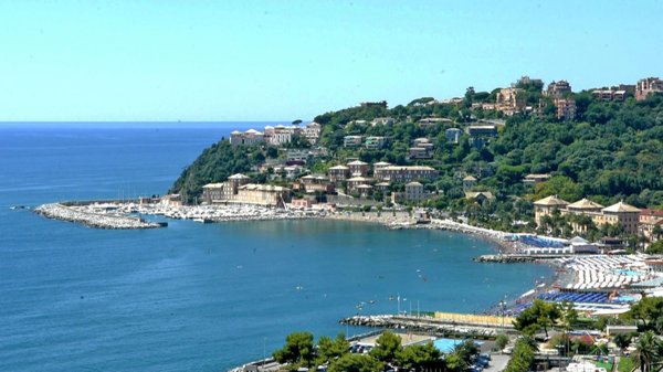 appartamento in affitto ad Arenzano in zona Terralba