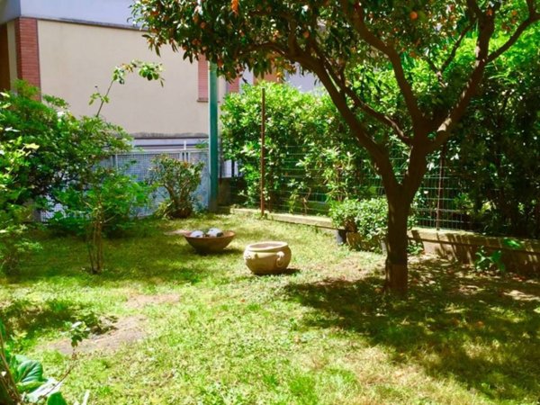appartamento in affitto ad Arenzano in zona Terralba