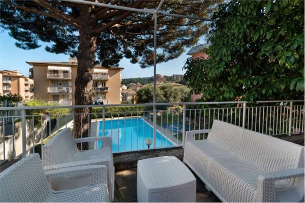 appartamento in affitto ad Arenzano in zona Terralba