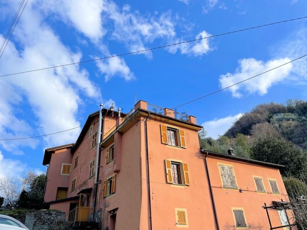appartamento in affitto ad Avegno