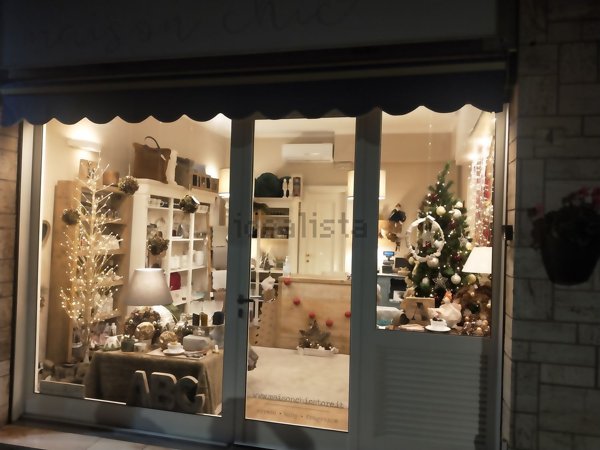 locale commerciale in affitto a Bogliasco