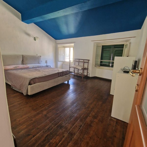 appartamento in affitto a Borzonasca