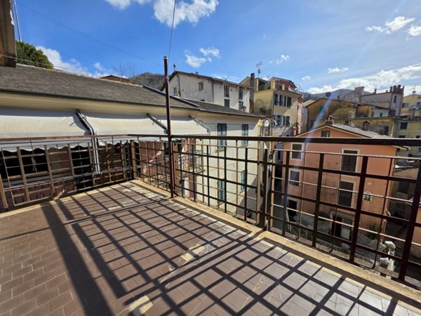appartamento in affitto a Borzonasca