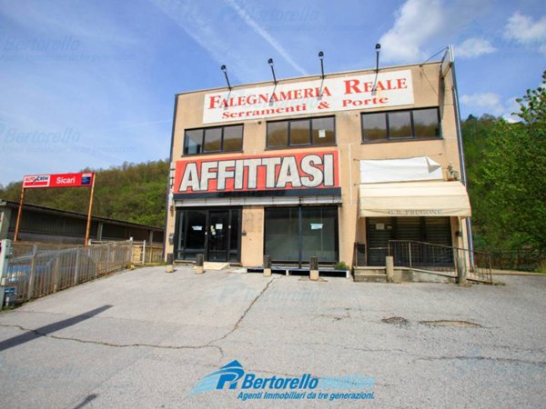 negozio in affitto a Busalla