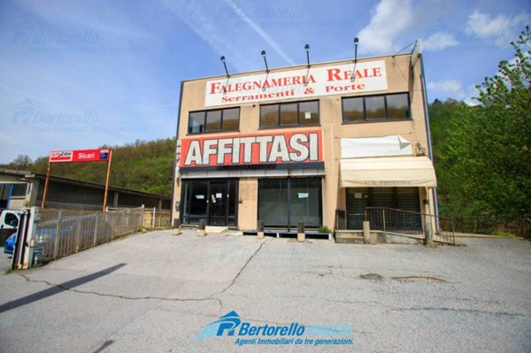 negozio in affitto a Busalla