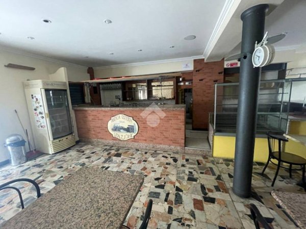 negozio in affitto a Busalla